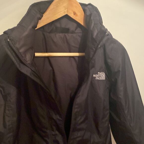 The North Face Women’s Resolve Black Jacket Hoodie Zip up Medium - Picture 1 of 12
